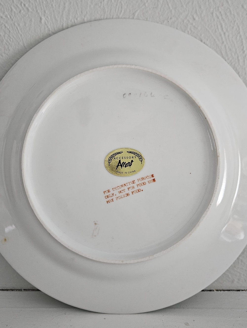 Vintage Oriental Accents Decorative Plates- Set Of 3 - Picture 12 of 16